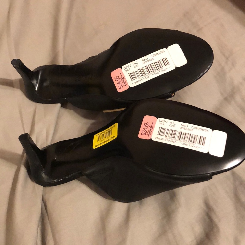 Brand new; Haven’t been worn.